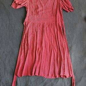 Elegant Red Polka Dot Midi Dress
